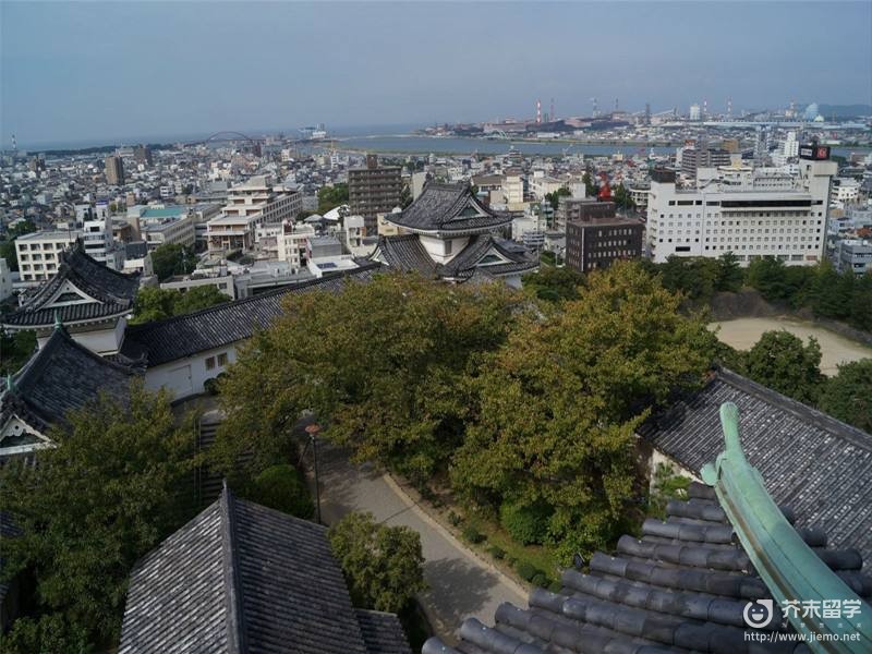 日本近畿大学