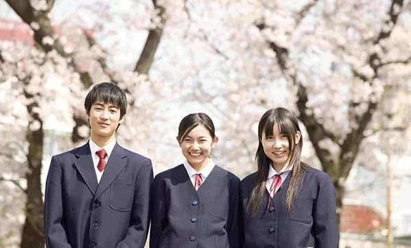 日本学校什么时候开学？错过再等一年！（日本留学）