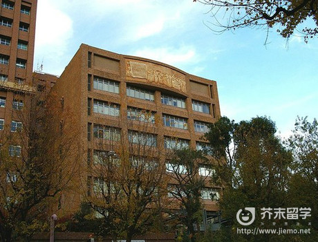 立正大学